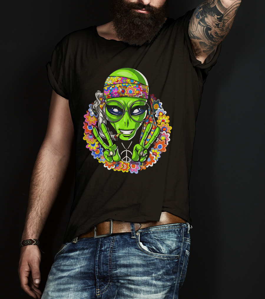 Hippie Alien Peace Sign Psychedelic Flowers Smoking Groovy T-Shirt