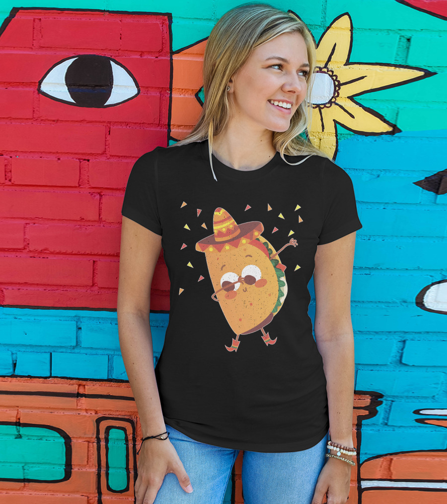 Funny Mexican Dabbing Taco Sombrero Party T-Shirt