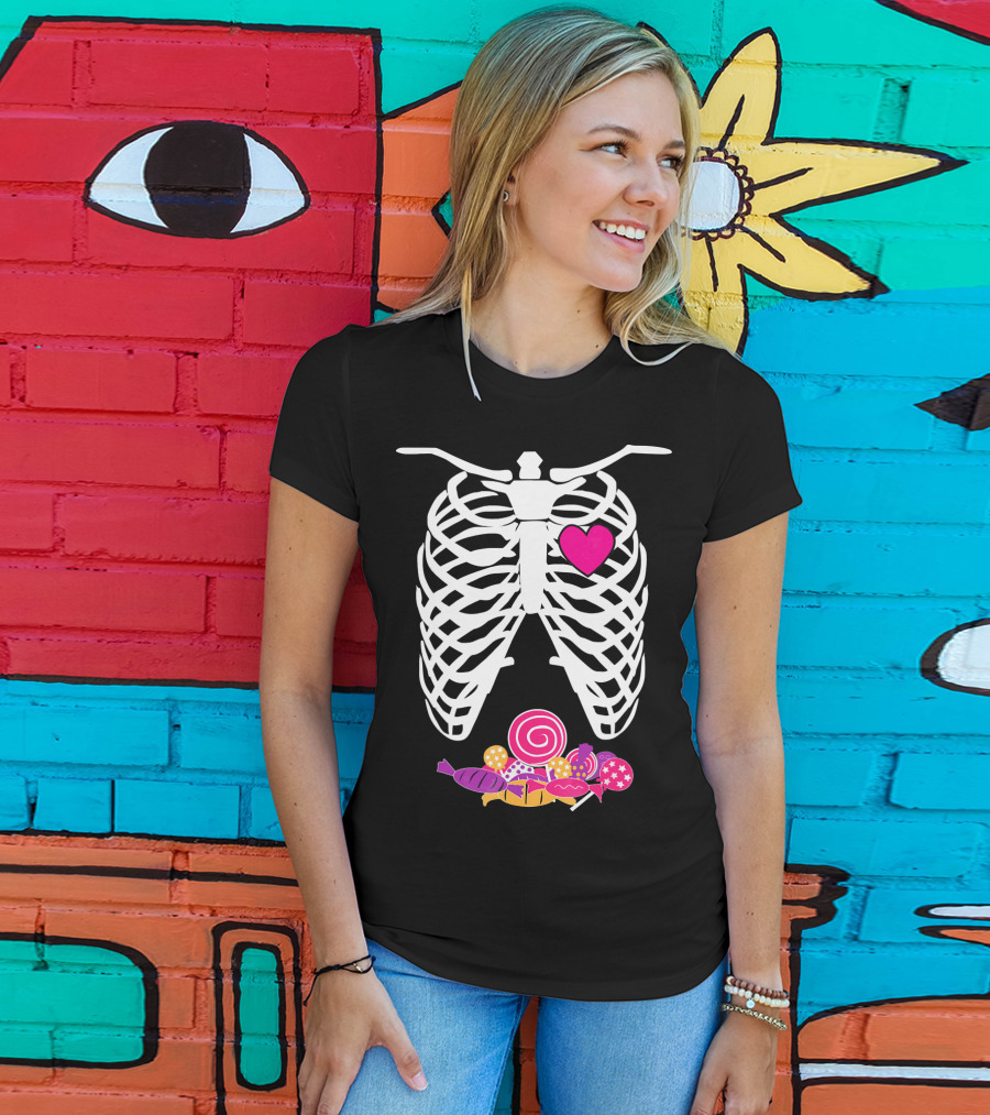 Halloween XRay Skeleton Rib Cage Heart Candy T-Shirt