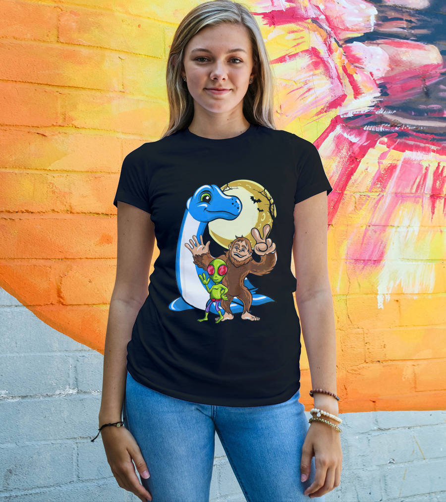 Bigfoot Sasquatch Loch Ness Monster Ness Alien Moon Scene T-Shirt