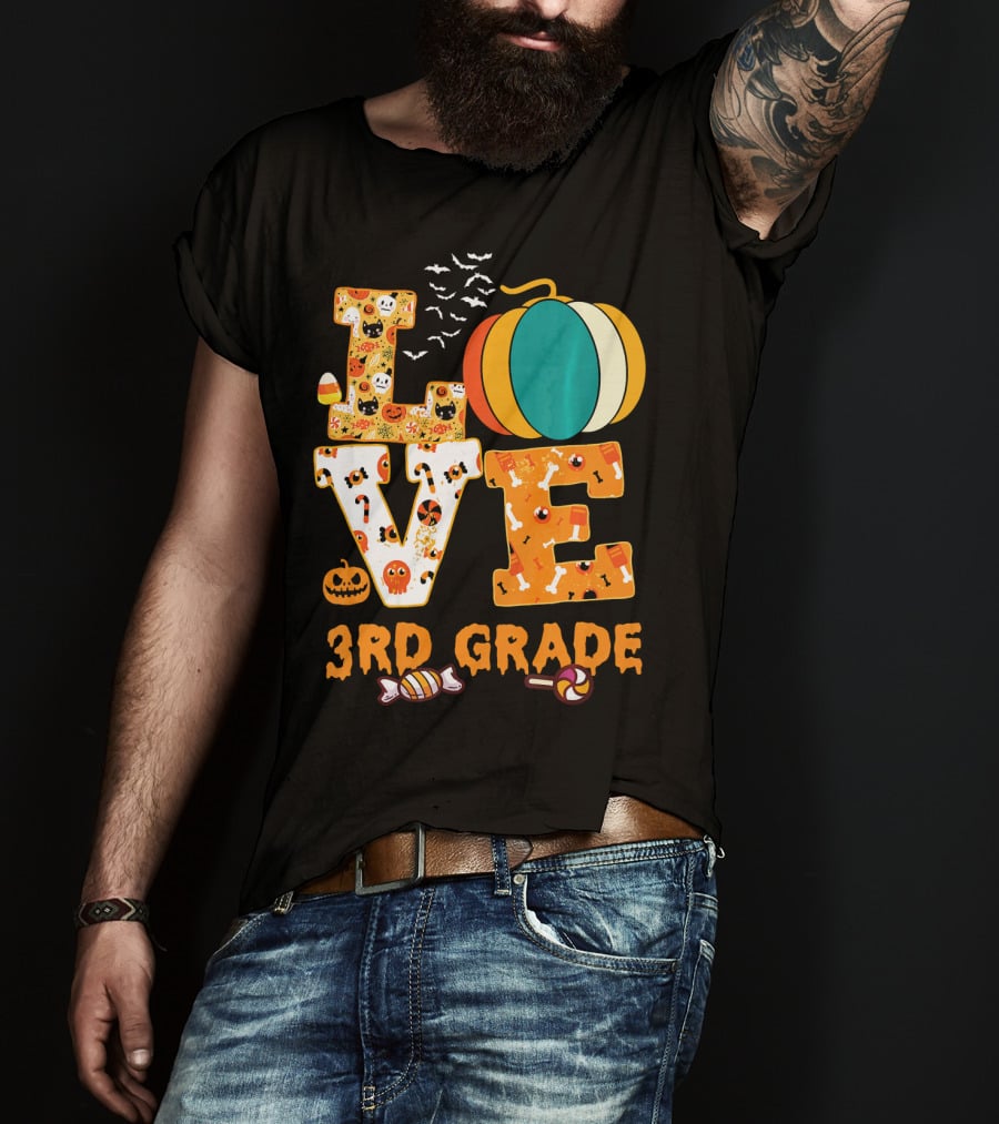 Funny Halloween Love 3rd Grade Teacher Pumpkin Candy Bats T-Shirt
