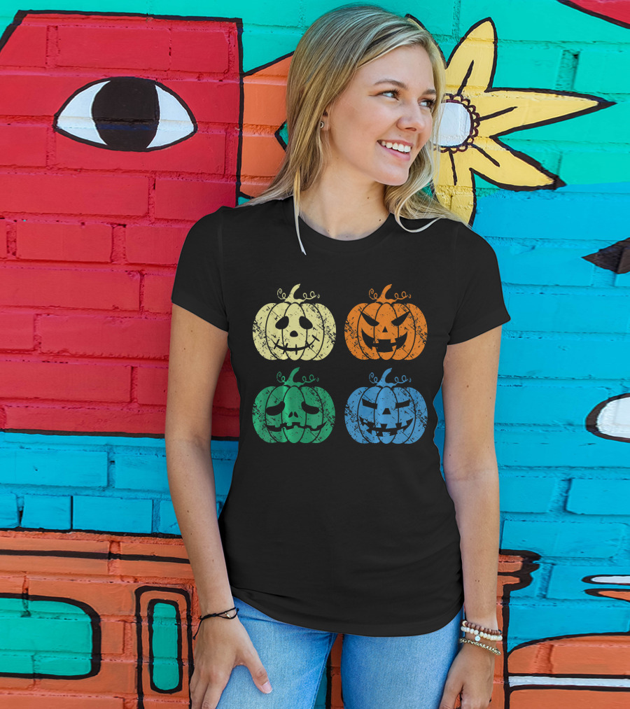 Vintage Retro Scary Pumpkin Face Halloween T-Shirt