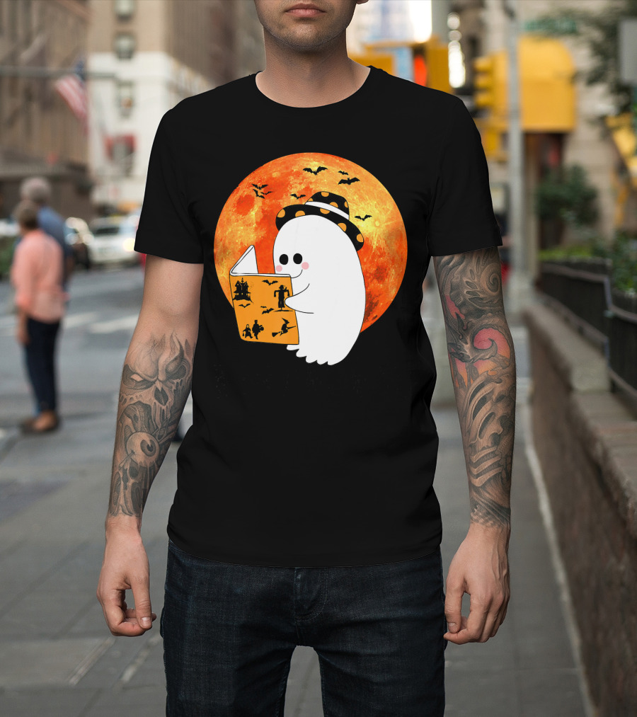 Halloween Ghost Reading Boo Books With Orange Moon And Bats T-Shirt