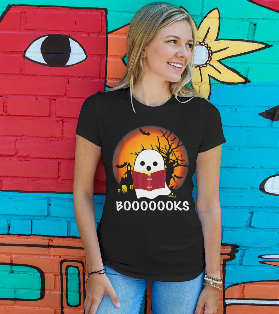Boo Read Books Halloween Boooooooks Ghost With Red Book And Spooky Bats T-Shirt