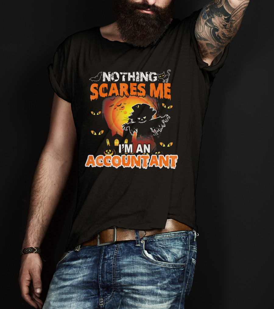 Nothing Scares Me I'm An Accountant Halloween Scarecrow And Cats T-Shirt