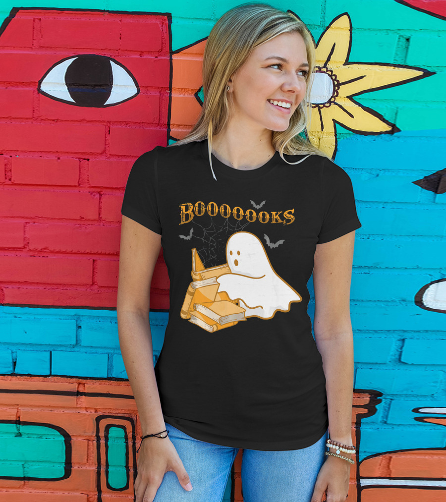 Booooooks Ghost Reading Bat Halloween Teacher T-Shirt