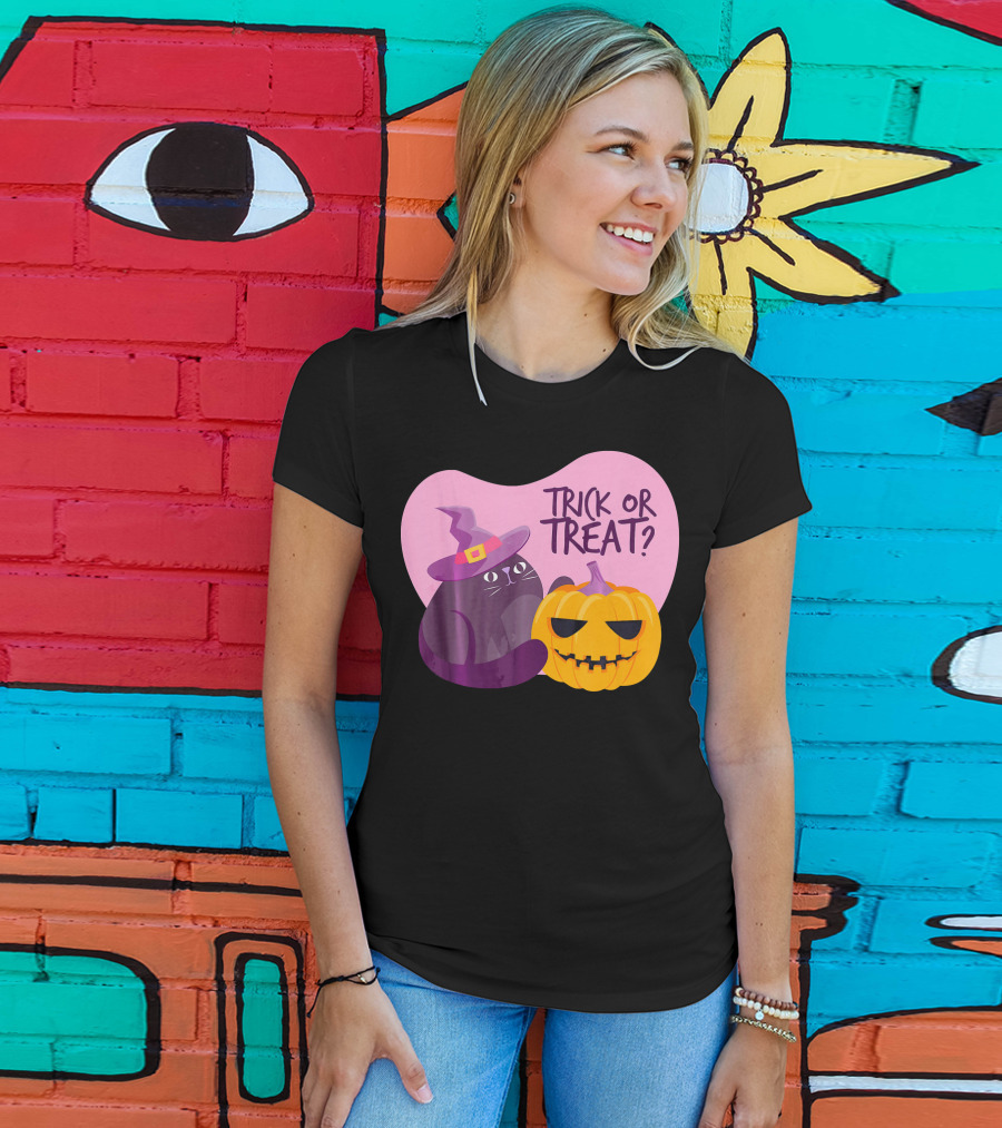 Trick Or Treat Happy Halloween Day Kids Halloween Pump T-Shirt