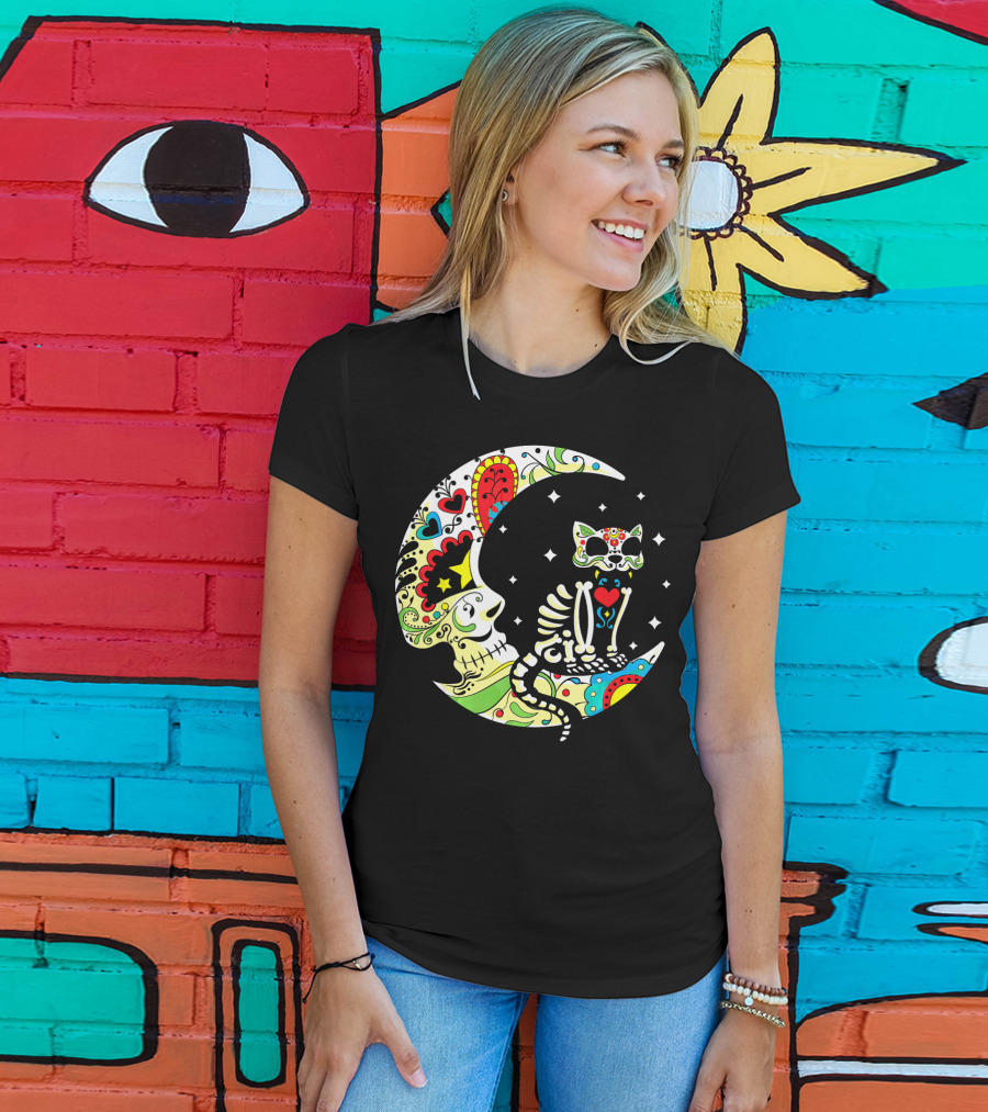 Dia De Los Muertos Halloween Sugar Skull Cat On Crescent Moon T-Shirt