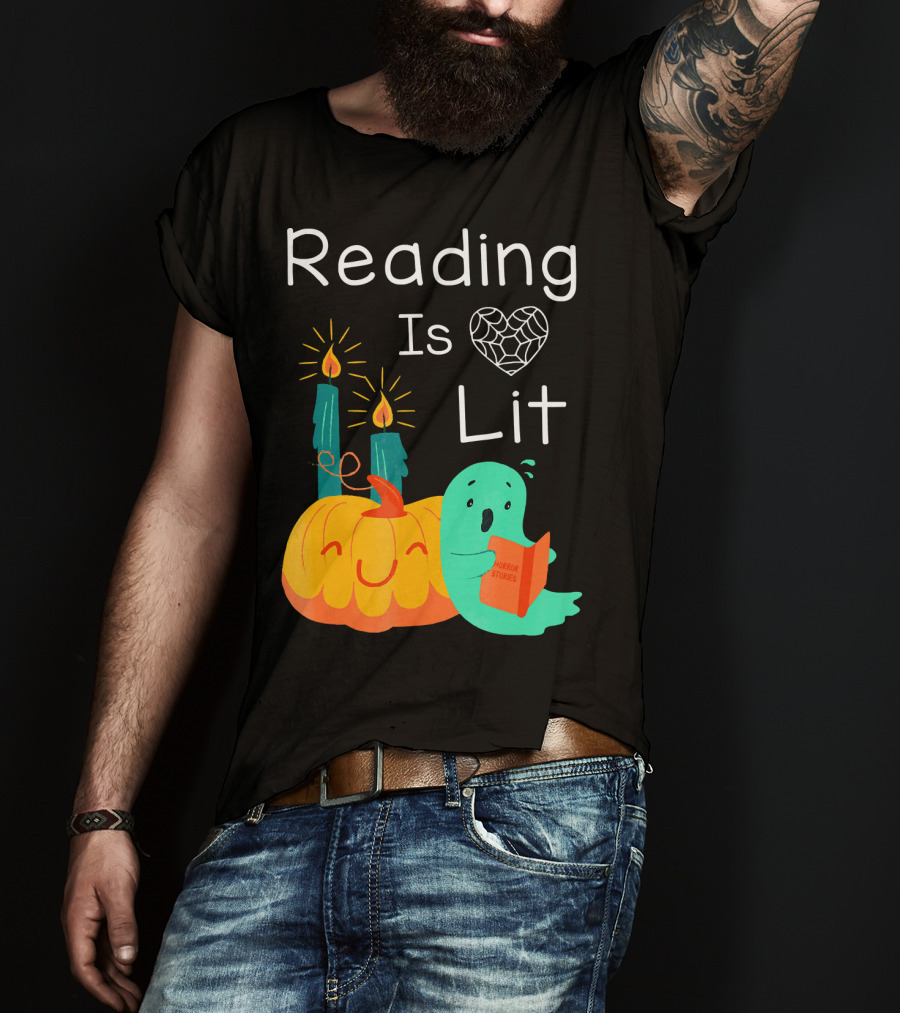 Reading Is Lit Teacher Librarian Halloween Costume Pumpkin Ghost Candles T-Shirt