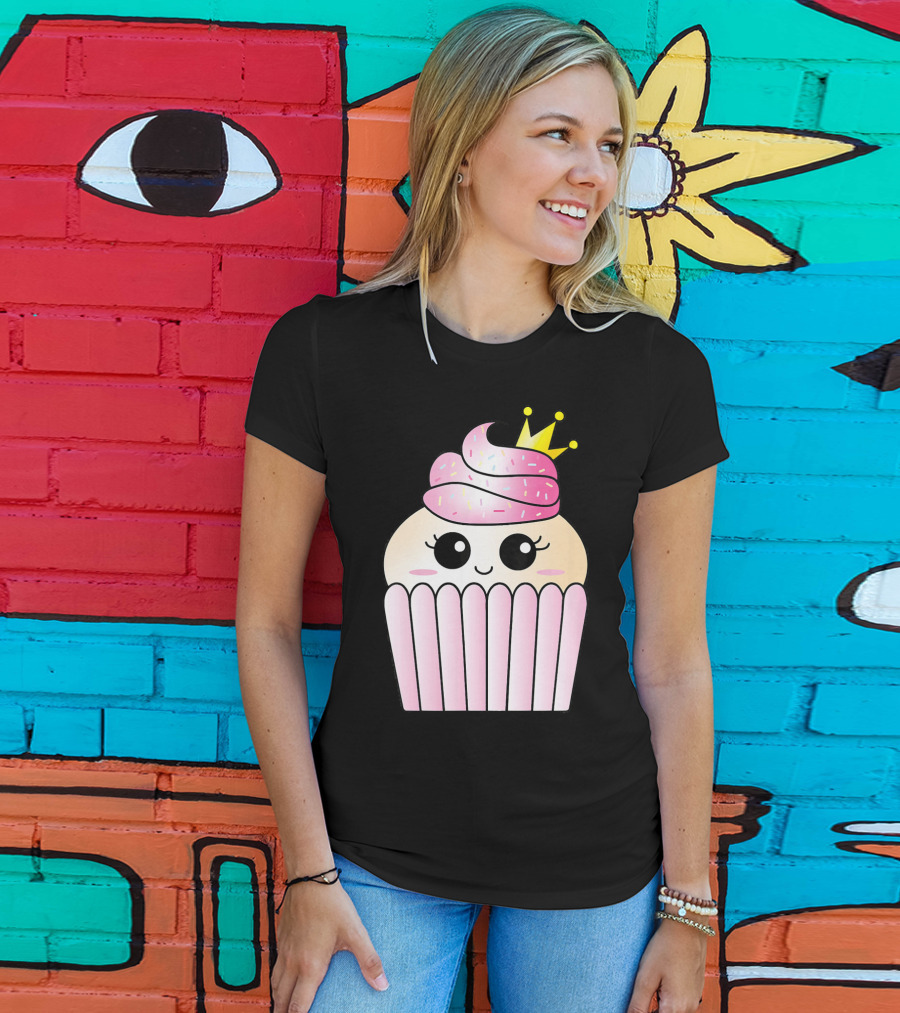 Sweet Pink Cupcake Muffin Queen Kawaii Crown T-Shirt