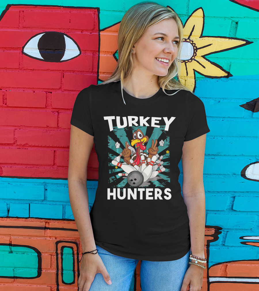 Turkey Hunters Funny Thanksgiving Bowling T-Shirt