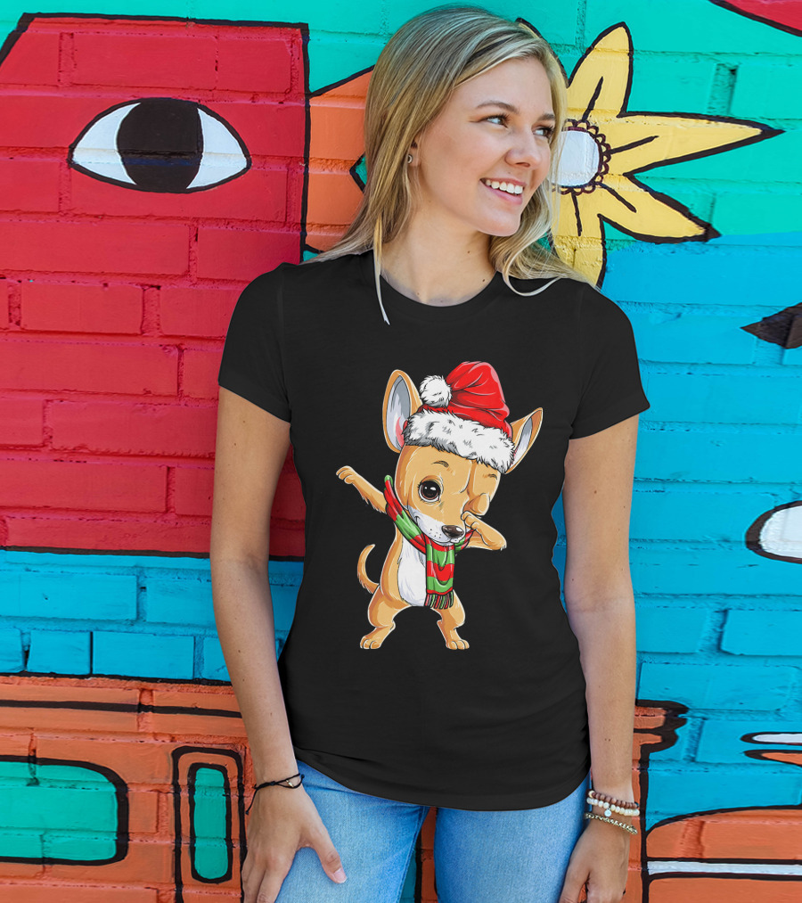 Chihuahua Santa Dabbing Christmas Scarf T-Shirt