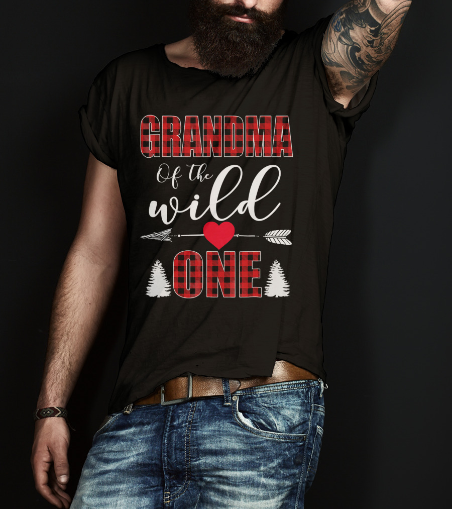 Grandma Of The Wild One 1st Birthday Buffalo Plaid Heart Arrow Trees T-Shirt