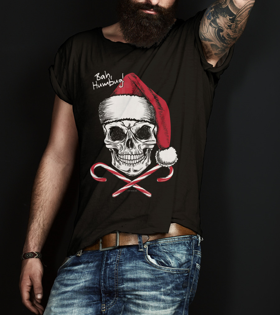 Bah Humbug Skull With Santa Hat And Candy Canes Christmas Funny Santa T-Shirt
