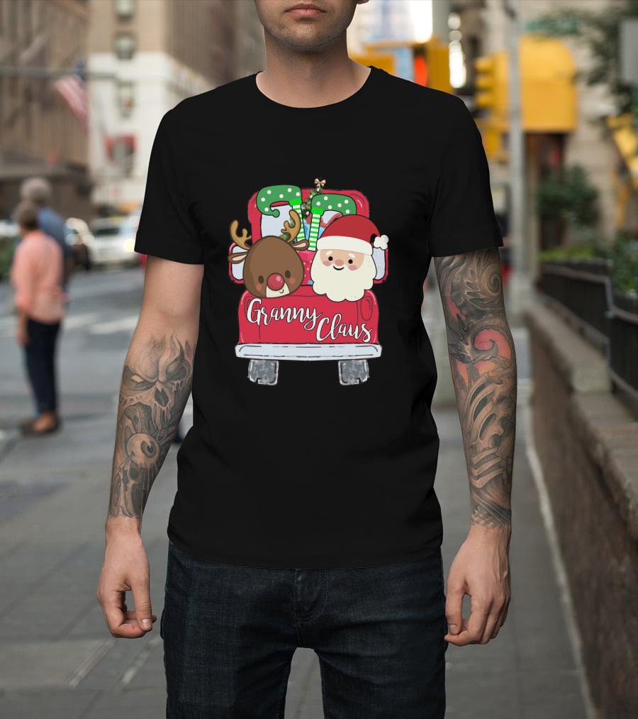 Granny Claus Santa And Reindeer In Christmas Car With Gifts T-Shirt