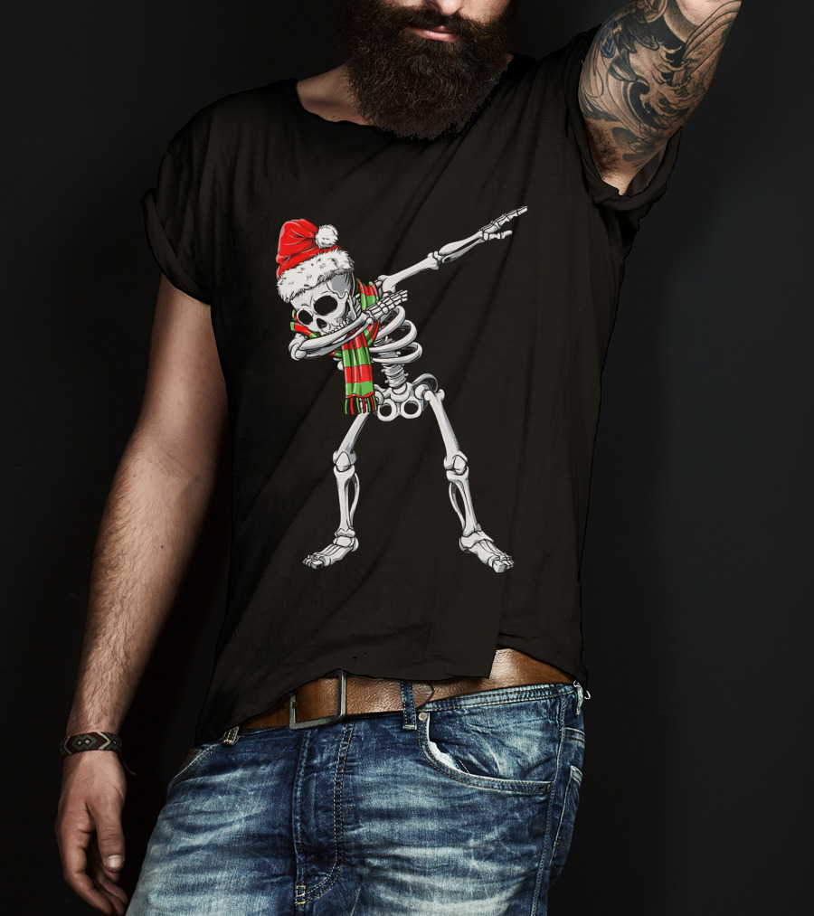 Dabbing Santa Skeleton Christmas Hat And Scarf T-Shirt