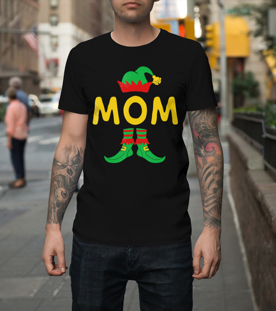 Mom Elf Funny Christmas Family Mat Festive Green And Red T-Shirt