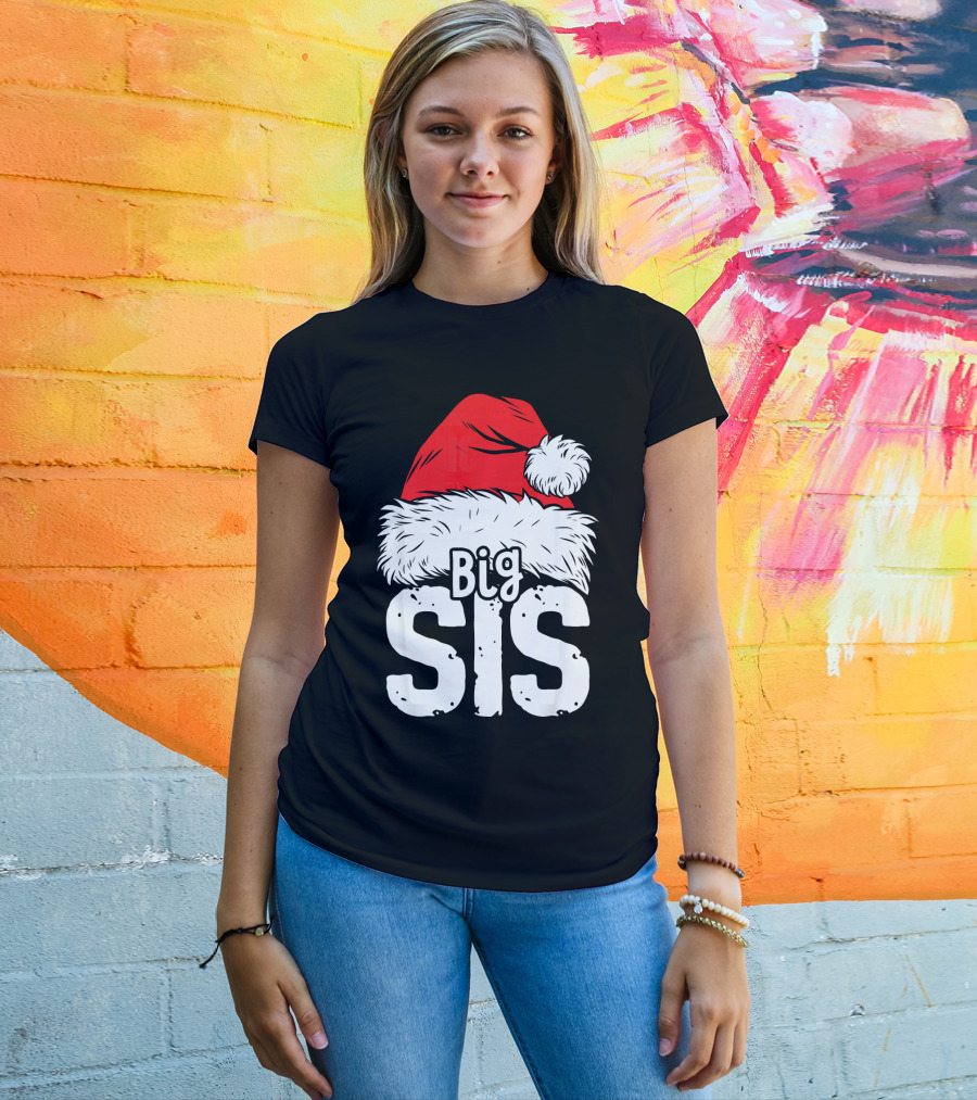 Big Sis Christmas Santa Hat Family T-Shirt