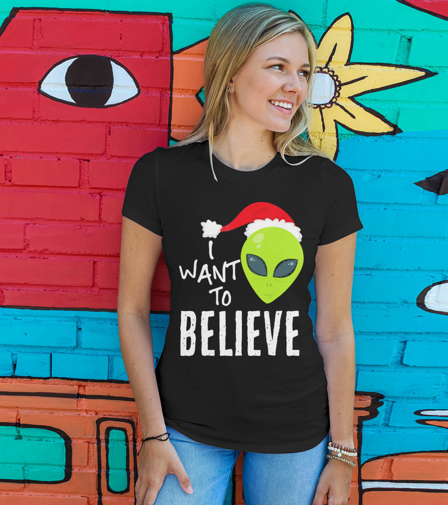 I Want To Believe Alien Santa Hat Christmas UFO T-Shirt