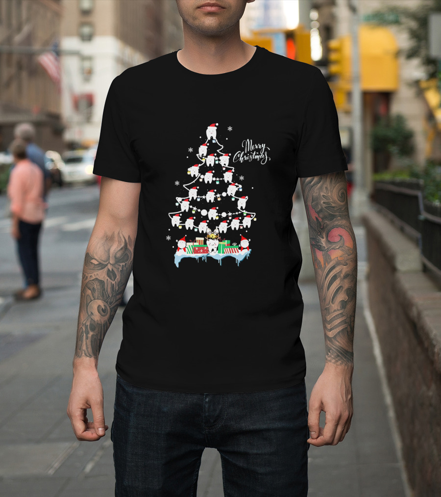 Merry Christmas Funny Teeth Santa Hats Tree T-Shirt