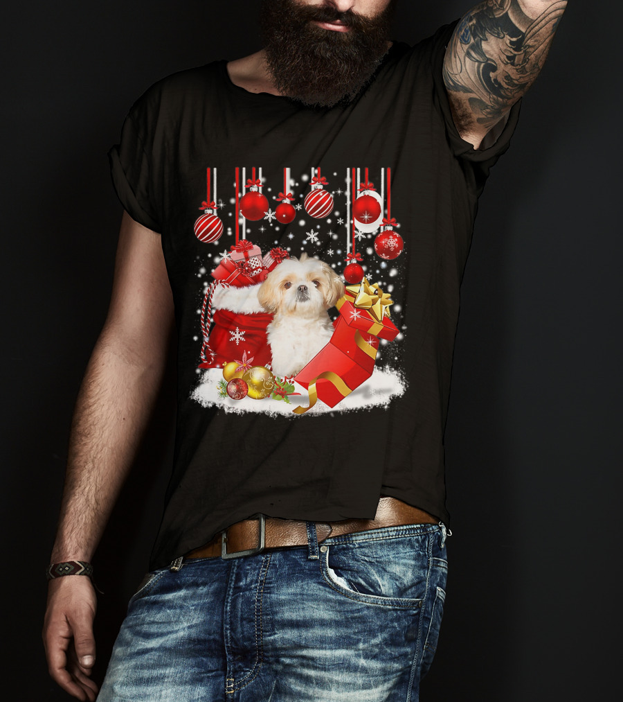 Shih Tzu Christmas Holiday Decorations With Dog And Festive Snow Ornaments T-Shirt